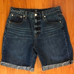 GAP Denim Bermuda Jean Shorts. Size 27